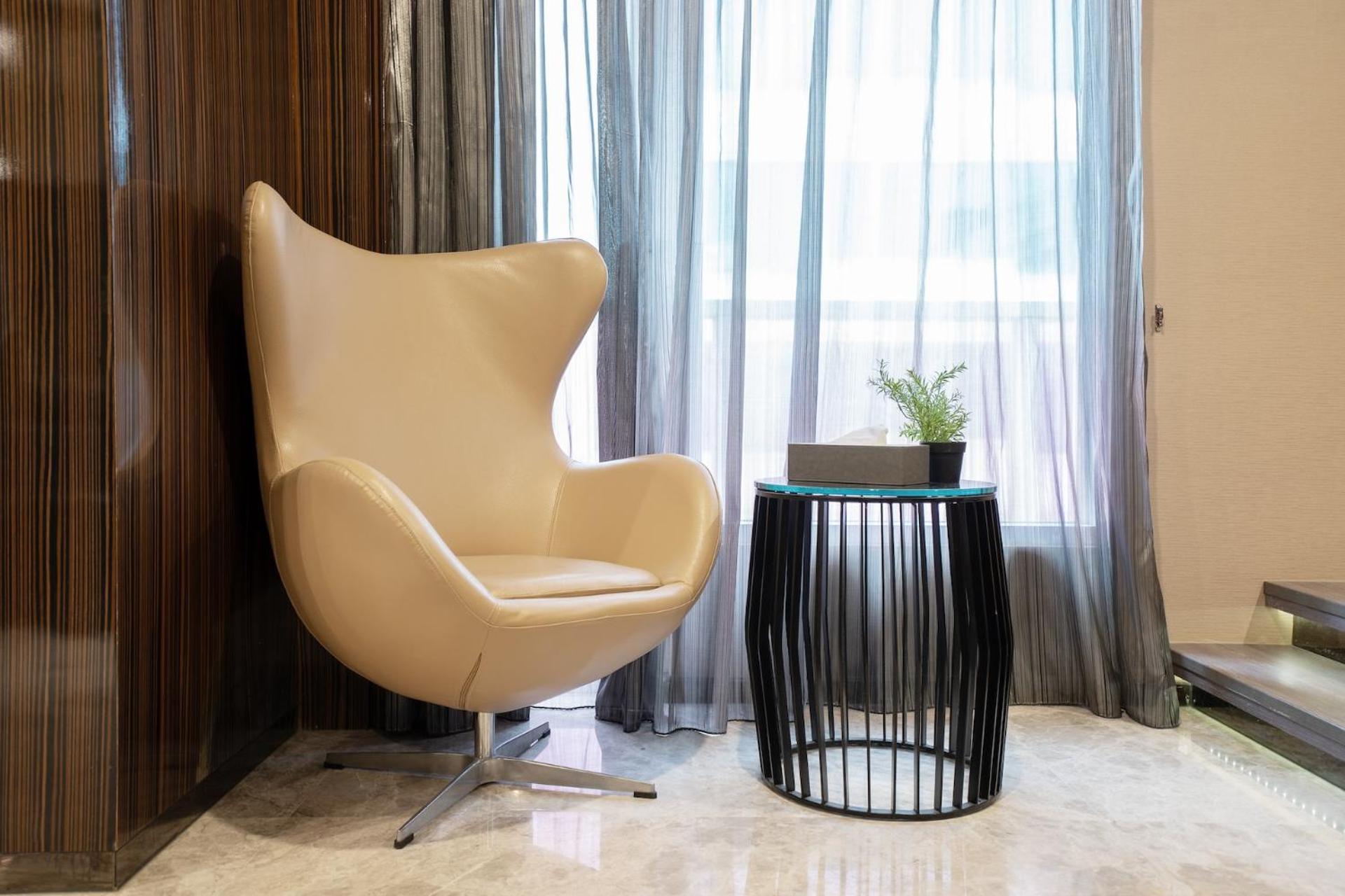 Guide Hotel Taichung Ziyou Luaran gambar